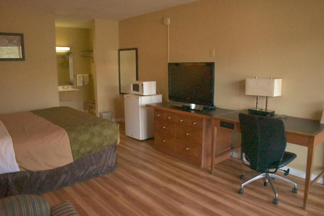 Amerivu Inn-Gilbertsville Luaran gambar